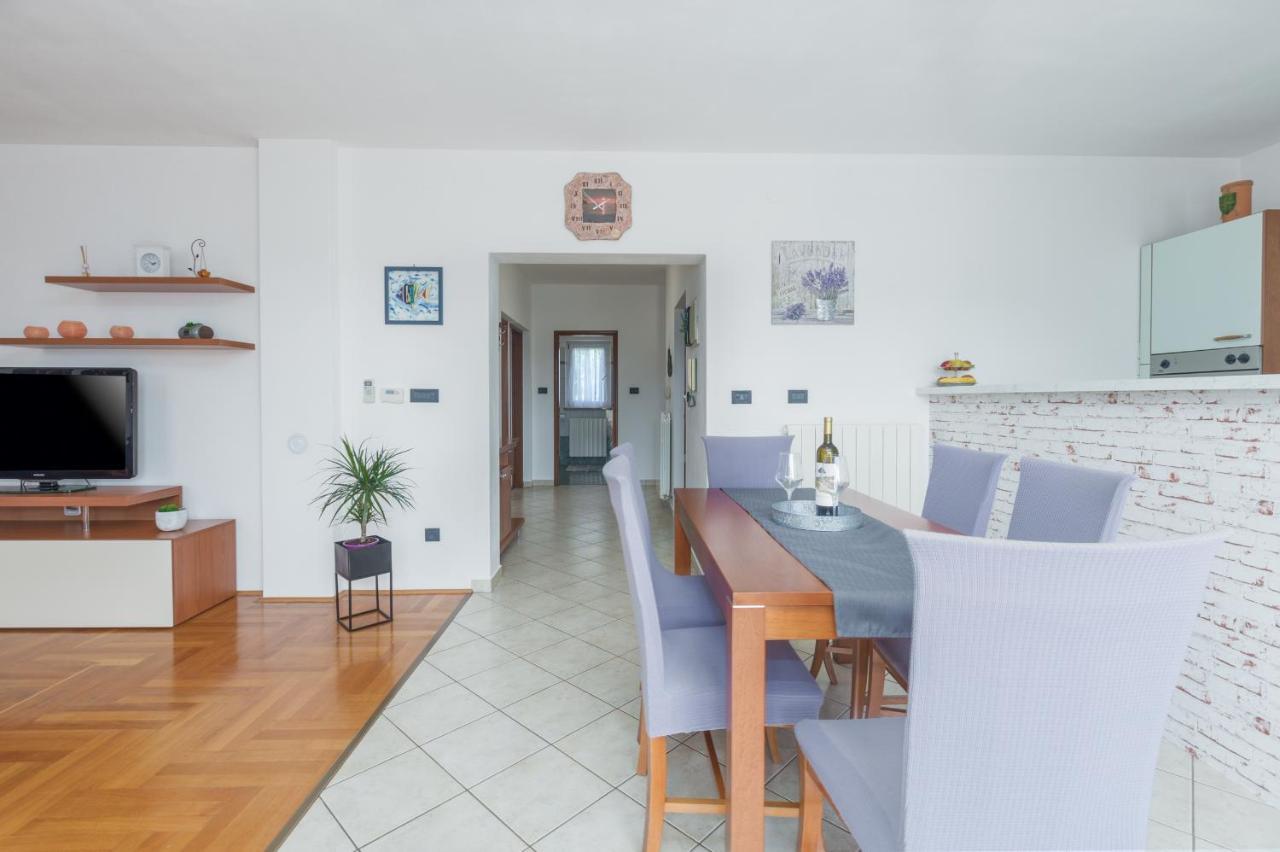 Apartments Emil Pula Extérieur photo