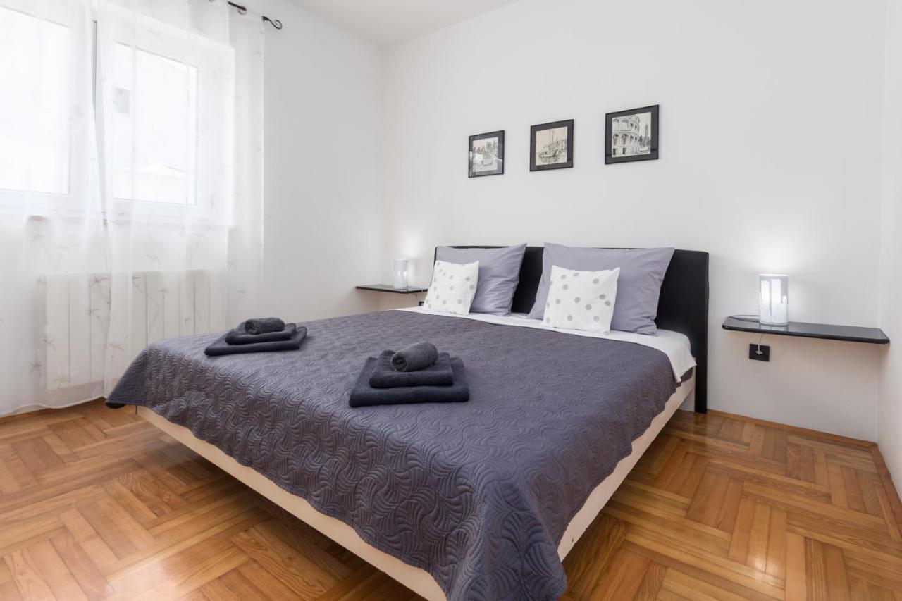 Apartments Emil Pula Extérieur photo