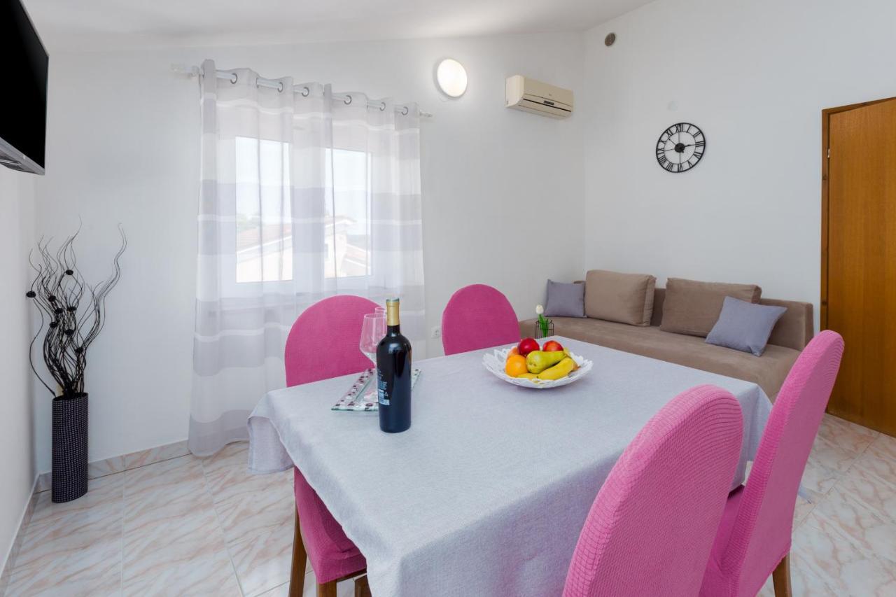 Apartments Emil Pula Extérieur photo