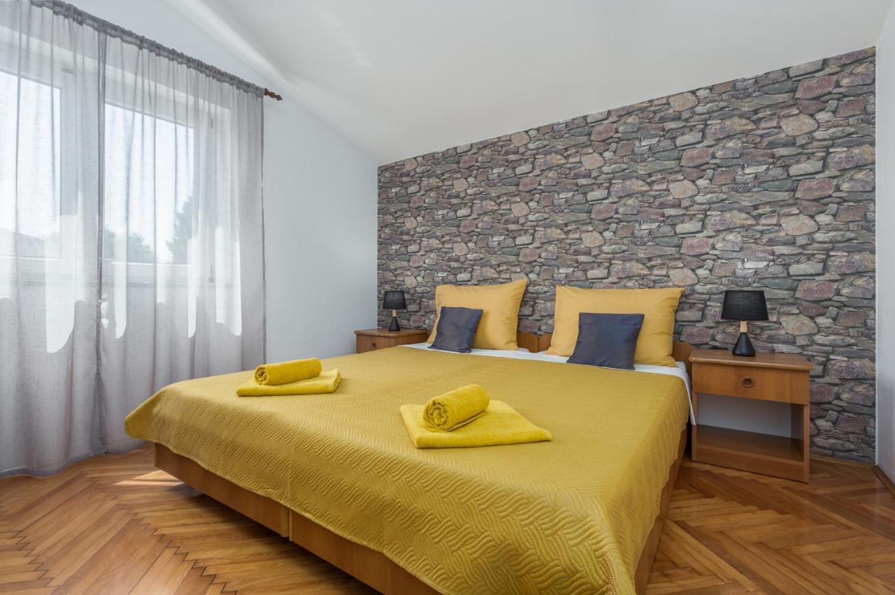 Apartments Emil Pula Extérieur photo