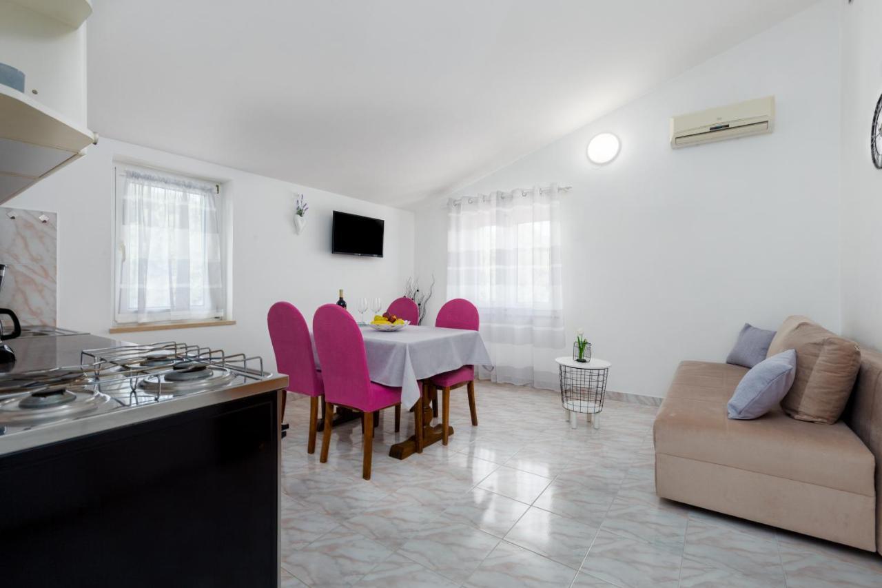 Apartments Emil Pula Extérieur photo
