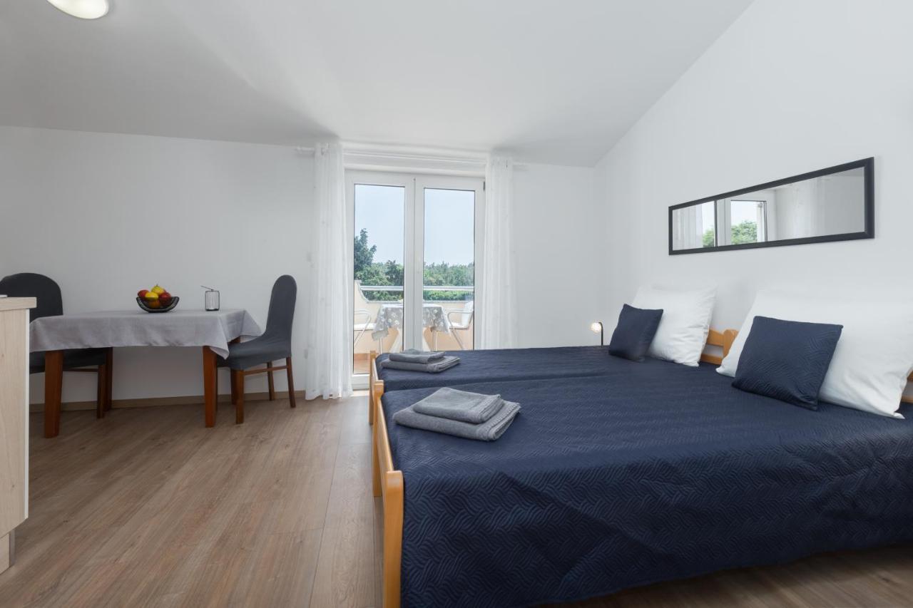 Apartments Emil Pula Extérieur photo