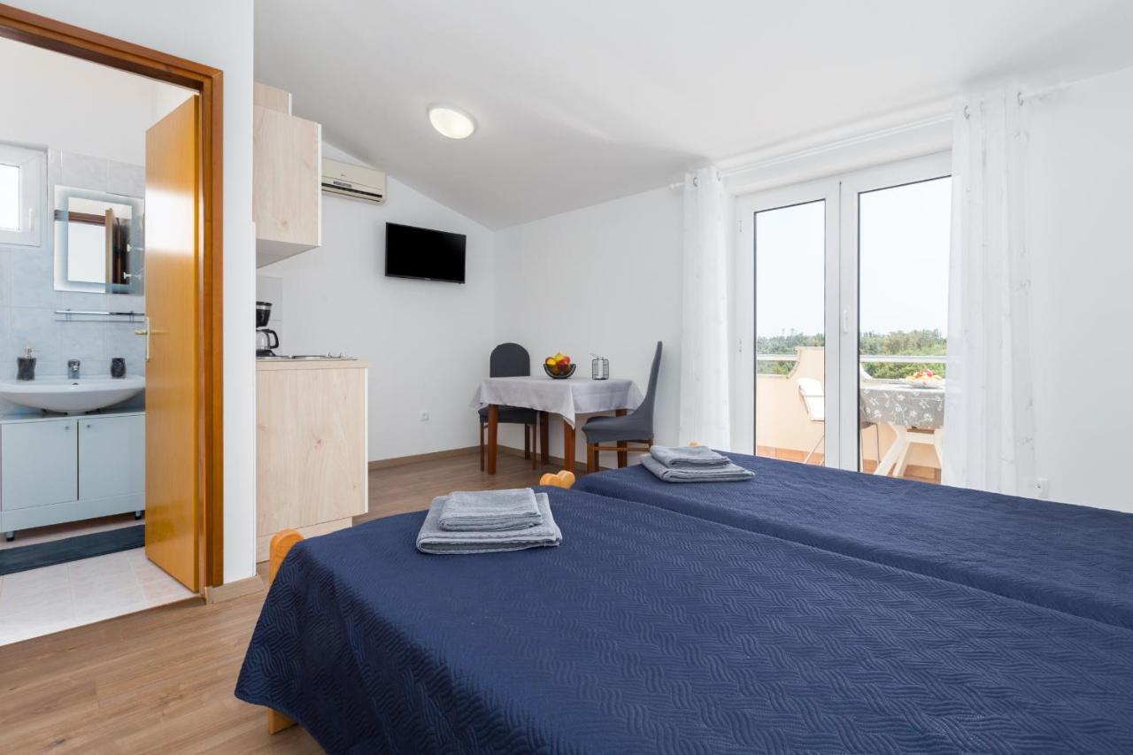 Apartments Emil Pula Extérieur photo
